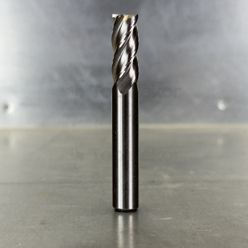 Фреза спиральная HSS по стали Z4 D=10x22x72 S=10 (без покрытия) Rotis 143.1022721SLP